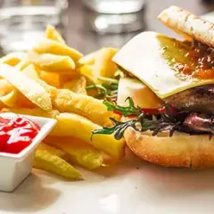 Gdzie zjeść w Gorzowie? Odkryj najlepsze restauracje i smaki