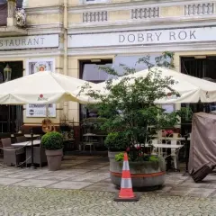 Gdzie zjeść w Jasnej Górze? Najlepsze restauracje i kawiarnie