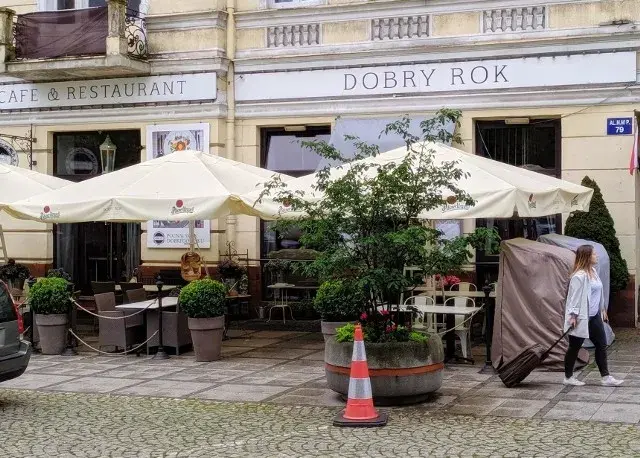 Gdzie zjeść w Jasnej Górze? Najlepsze restauracje i kawiarnie