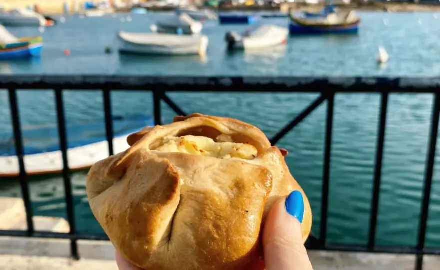 Malta gdzie zjeść – najlepsze miejsca na lokalne i międzynarodowe dania