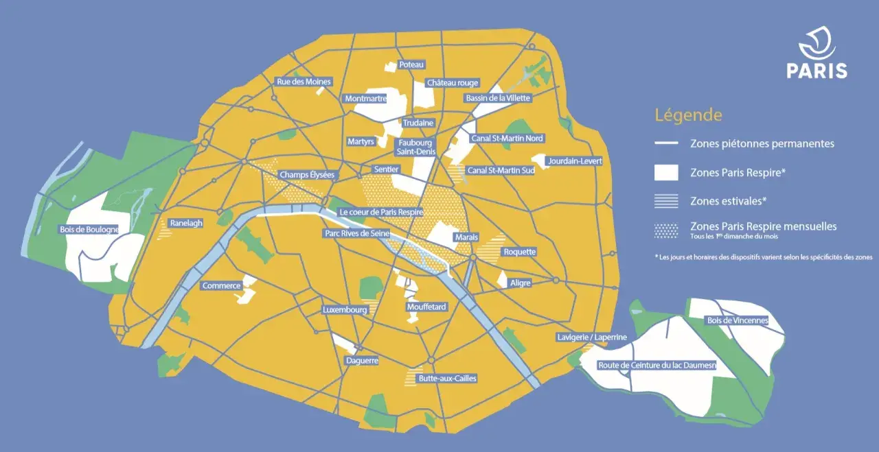 Mapa Paryża z zaznaczonymi strefami ograniczeń ruchu samochodowego i legendą.