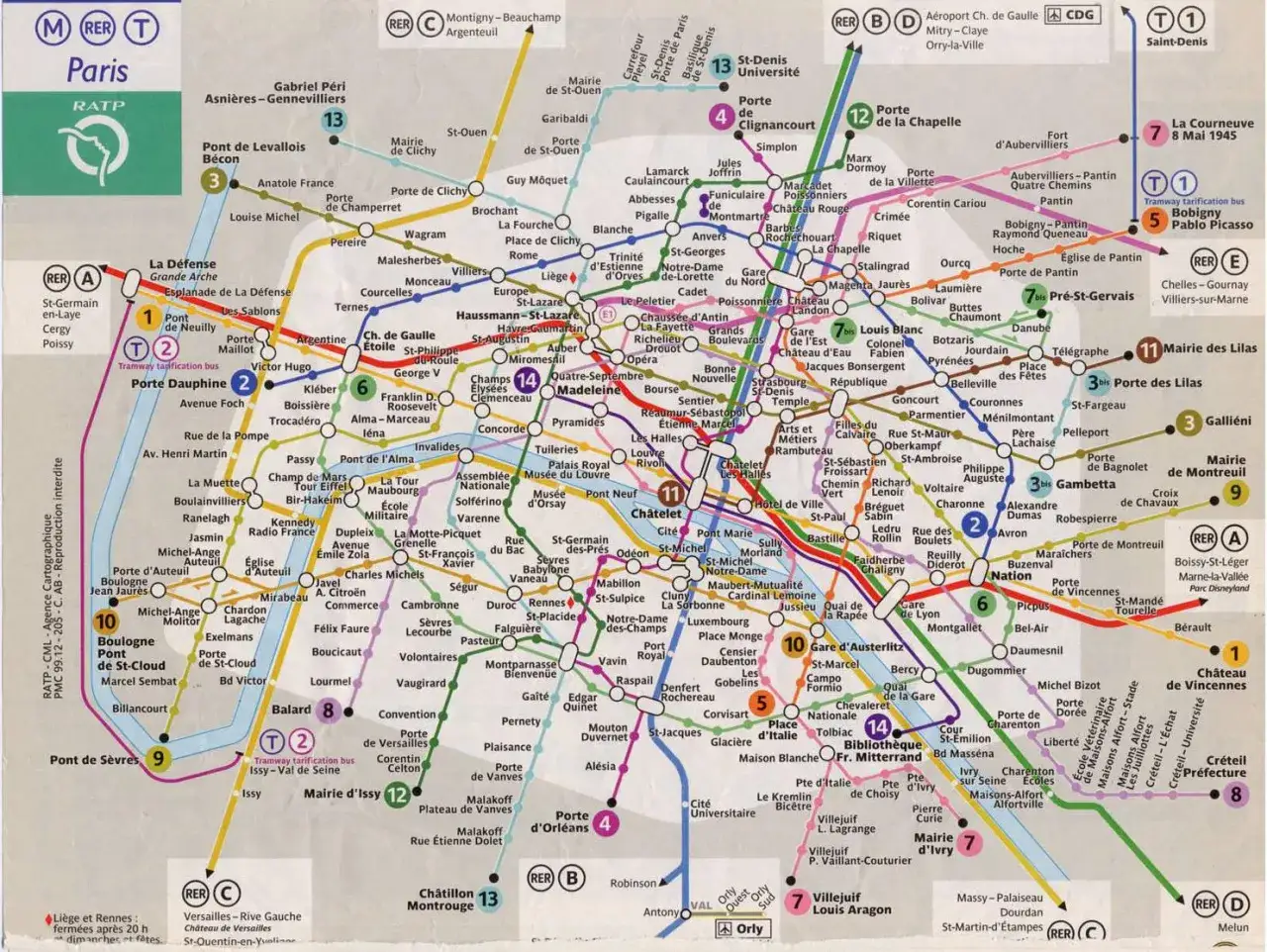 Mapa metra i RER w Paryżu. Czy w Paryżu jest metro? Tak, jest rozbudowana sieć linii metra i RER.